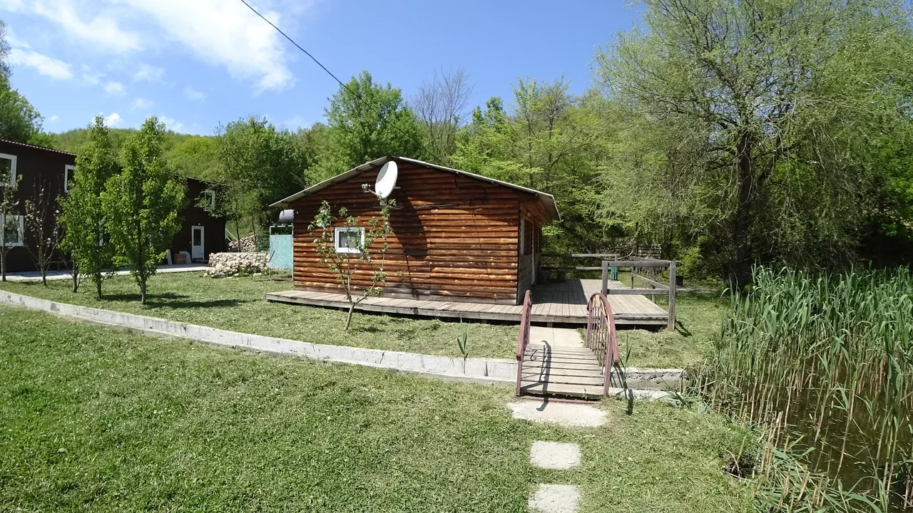 Домики в Крыму для отдыха у озера